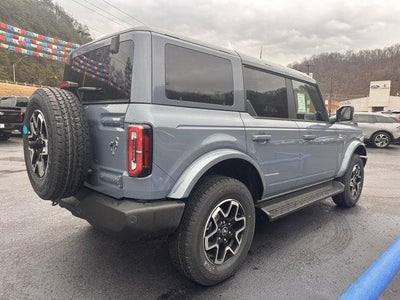 2025 Ford Bronco Outer Banks 4 Door 4x4