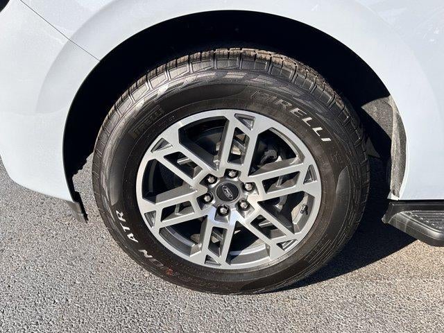 2025 Ford Expedition Max Active 4x4