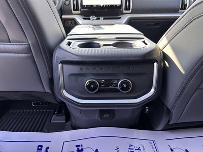 2025 Ford Expedition Max Active 4x4