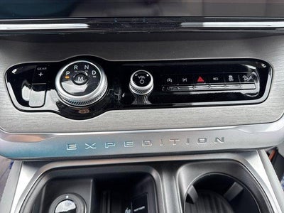 2027 Ford Expedition Max Platinum 4x4
