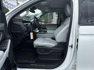 2027 Ford Expedition Max Platinum 4x4