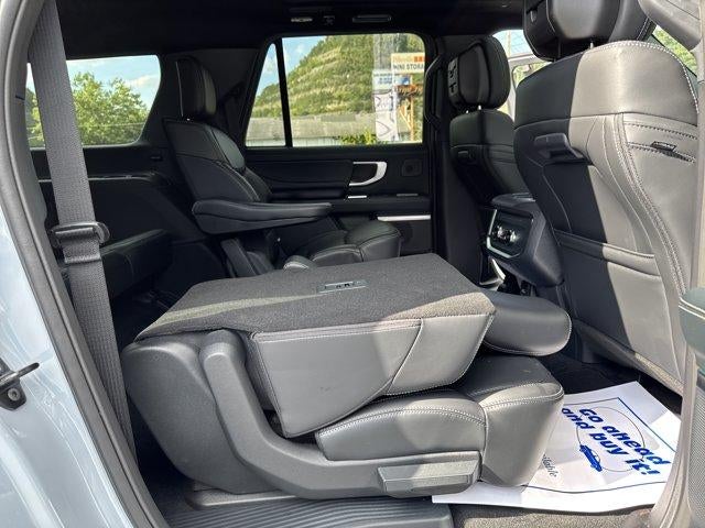 2027 Ford Expedition Max Platinum 4x4