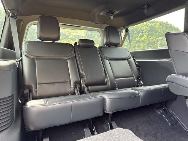 2027 Ford Expedition Max Platinum 4x4