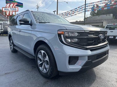 2027 Ford Expedition Active 4x4