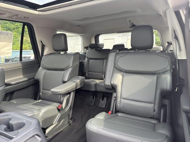 2027 Ford Expedition Active 4x4