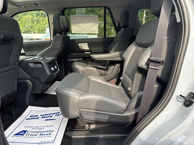 2027 Ford Expedition Active 4x4