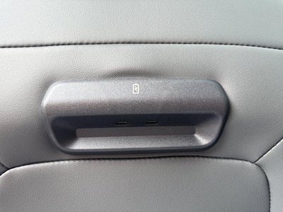 2027 Ford Expedition Active 4x4