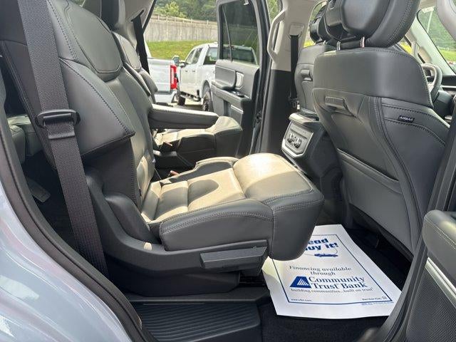 2027 Ford Expedition Active 4x4