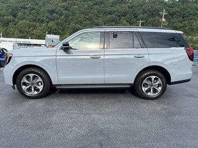 2027 Ford Expedition Active 4x4