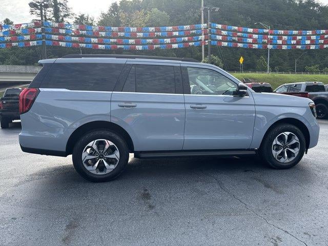 2027 Ford Expedition Active 4x4