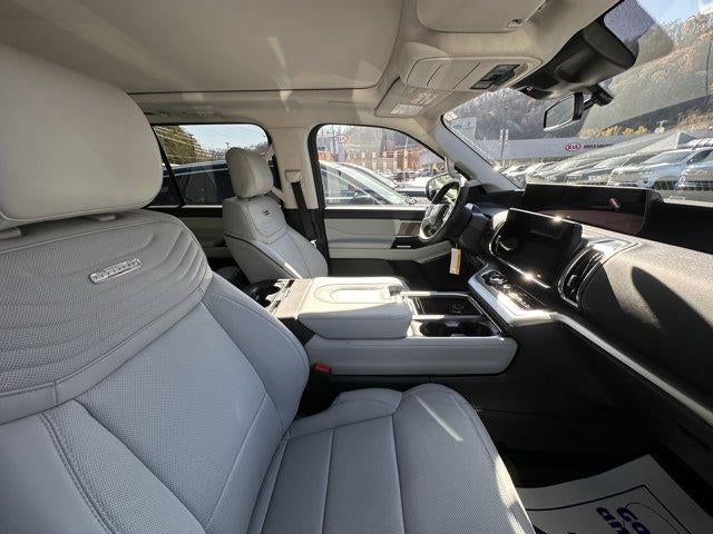 2025 Ford Expedition Platinum 4x4