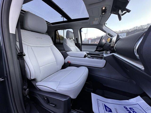 2025 Ford Expedition Platinum 4x4