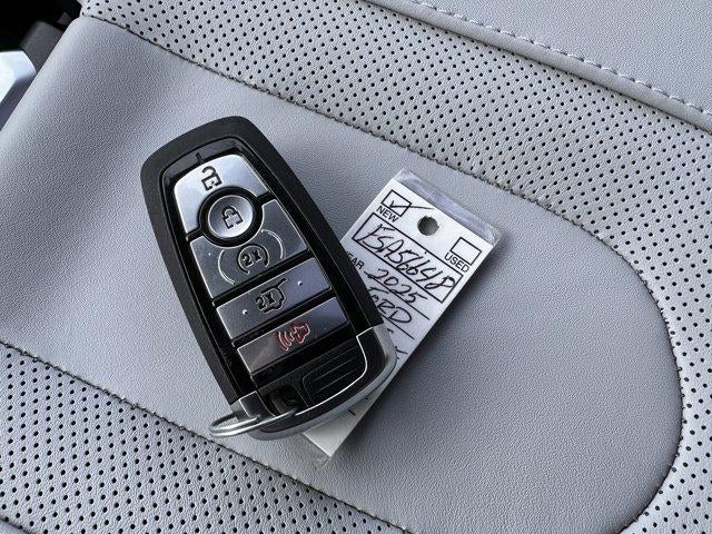 2025 Ford Expedition Platinum 4x4