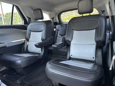 2023 Ford Explorer XLT 4WD