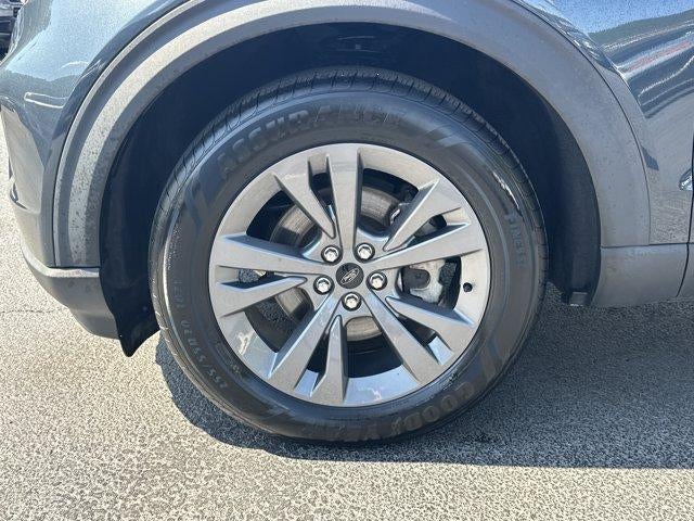 2023 Ford Explorer XLT 4WD