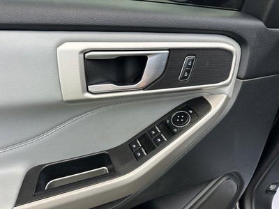 2022 Ford Explorer XLT 4WD