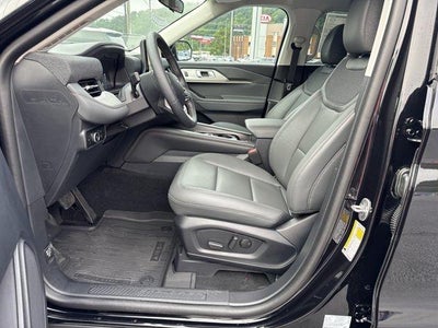 2026 Ford Explorer Active w/200A Pkg 4WD