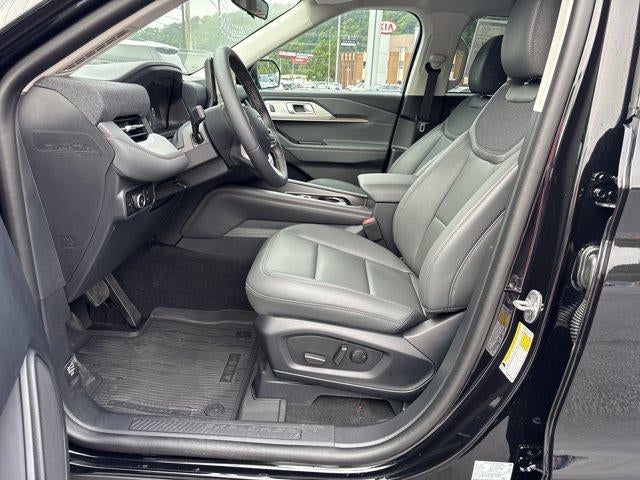 2026 Ford Explorer Active w/200A Pkg 4WD