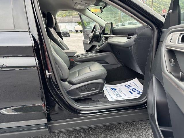 2026 Ford Explorer Active w/200A Pkg 4WD