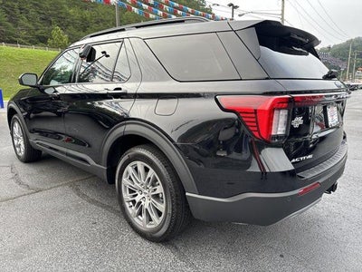 2026 Ford Explorer Active w/200A Pkg 4WD