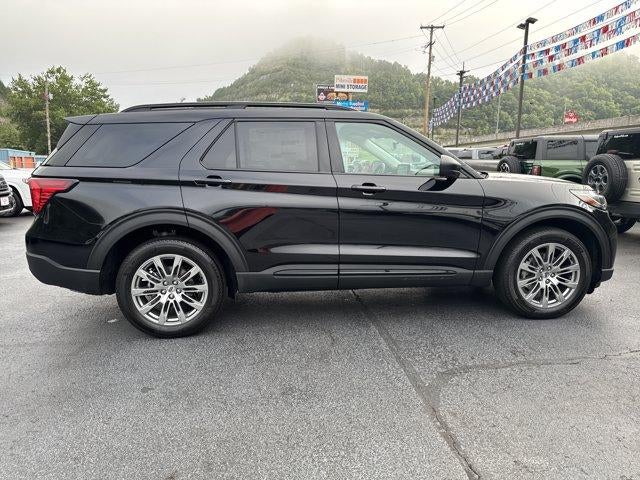 2026 Ford Explorer Active w/200A Pkg 4WD