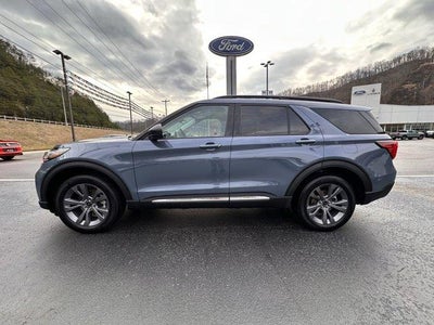 2025 Ford Explorer Active 4WD