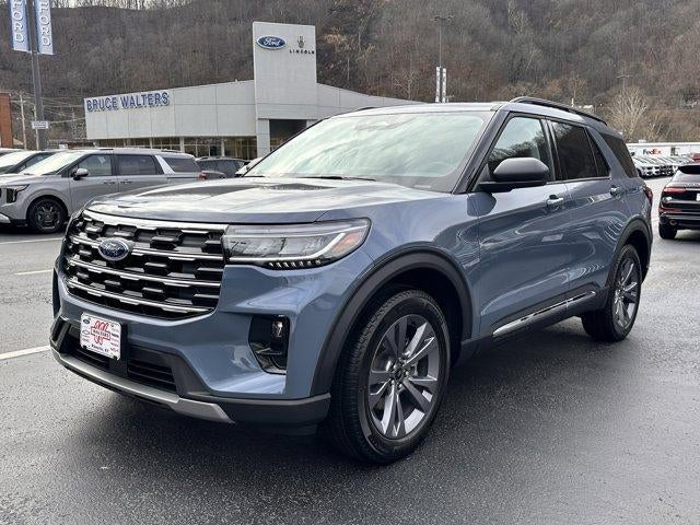 2025 Ford Explorer Active 4WD