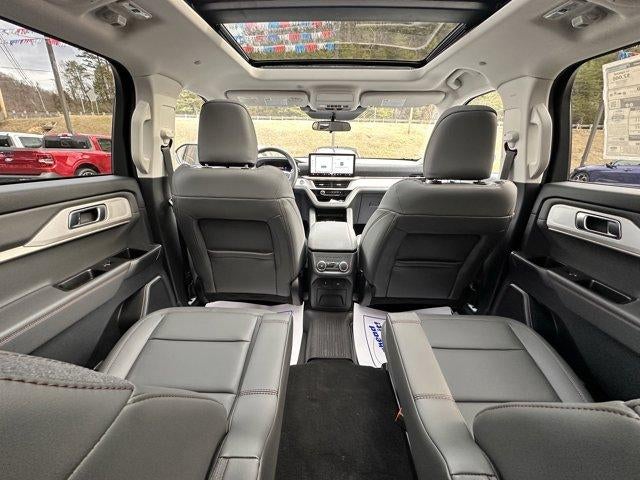 2025 Ford Explorer Active 4WD