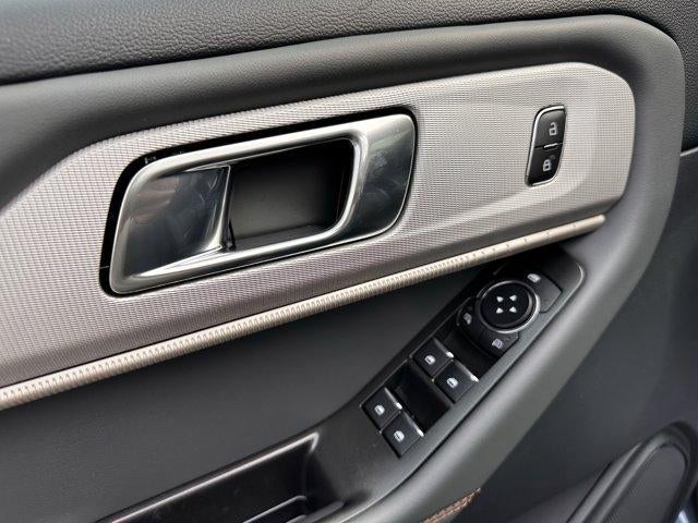 2025 Ford Explorer Active 4WD