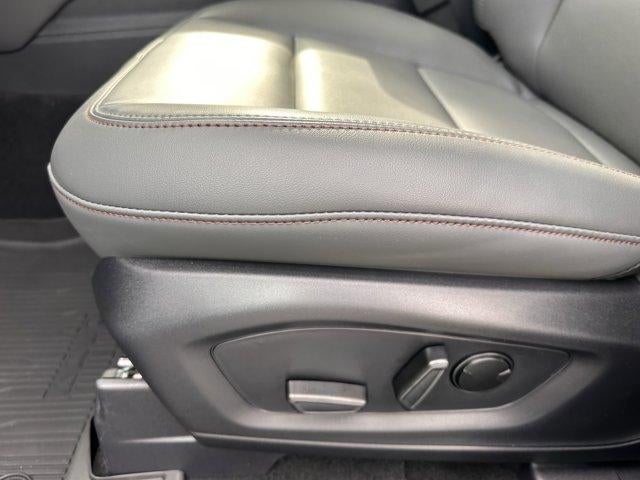 2025 Ford Explorer Active 4WD