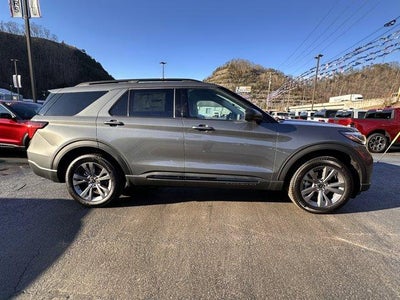 2026 Ford Explorer Active w/200A Pkg 4WD