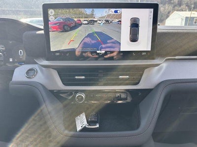 2026 Ford Explorer Active w/200A Pkg 4WD