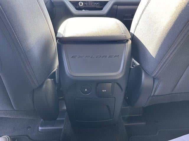 2026 Ford Explorer Active w/200A Pkg 4WD