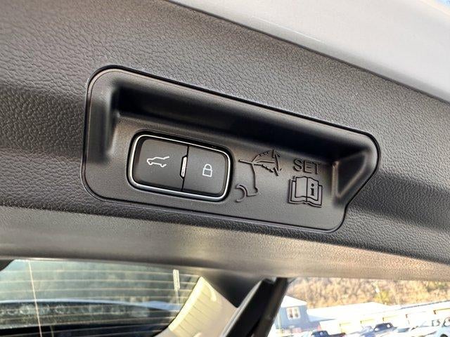 2026 Ford Explorer Active w/200A Pkg 4WD