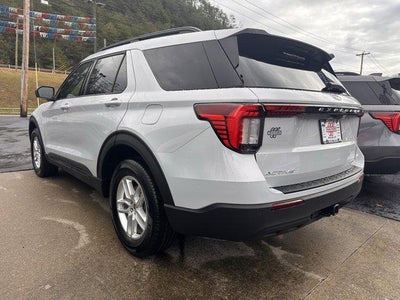 2026 Ford Explorer Active w/100A Pkg 4WD