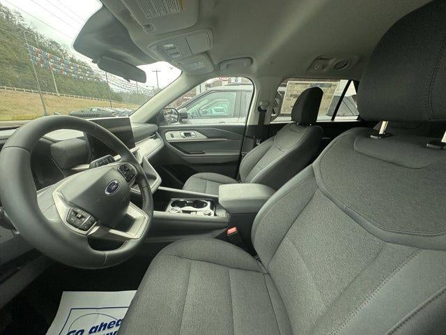 2026 Ford Explorer Active w/100A Pkg 4WD