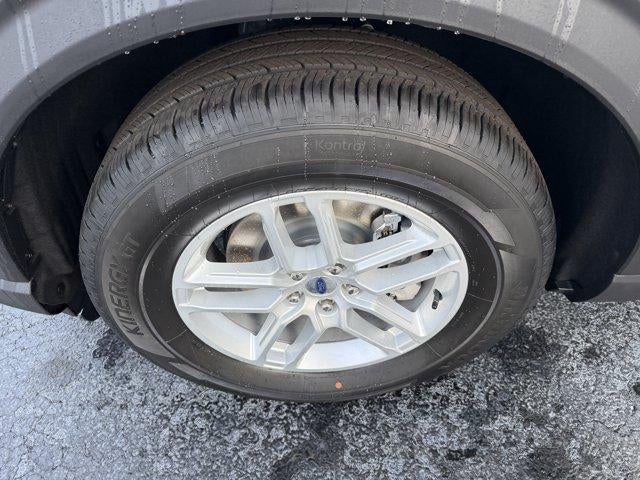 2027 Ford Explorer Active w/200A Pkg 4WD
