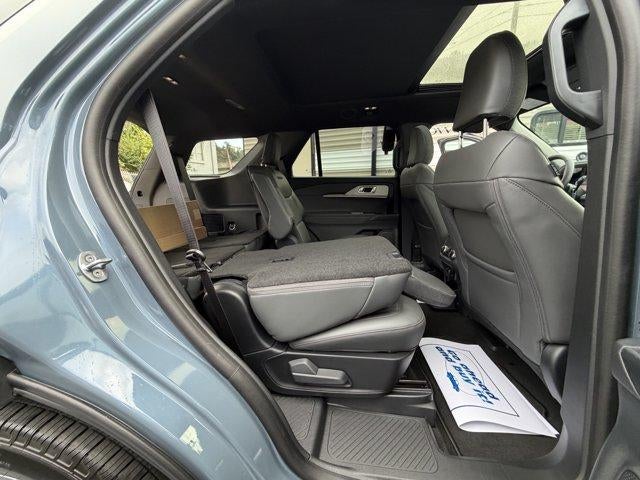 2027 Ford Explorer Active w/200A Pkg 4WD