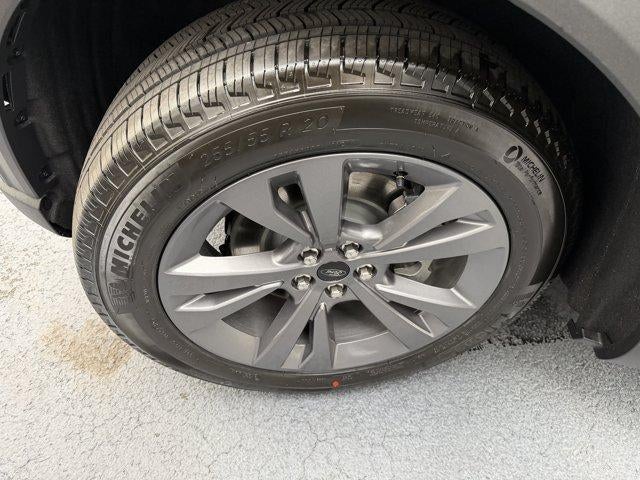2027 Ford Explorer Active w/200A Pkg 4WD