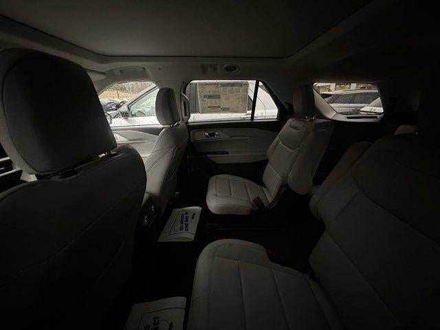 2026 Ford Explorer Active w/200A Pkg 4WD