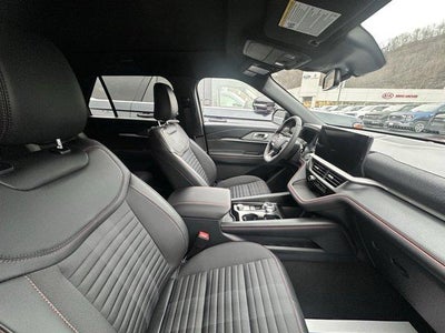 2026 Ford Explorer ST-Line 4WD