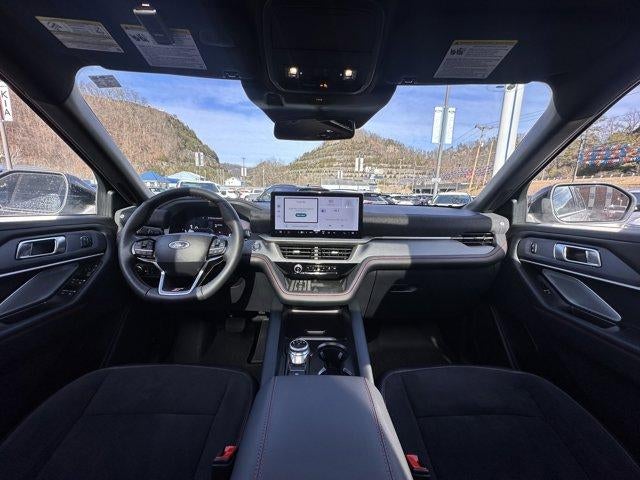 2025 Ford Explorer ST 4WD