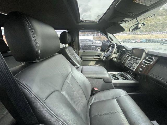 2015 Ford Super Duty F-250 SRW 4WD Crew Cab 6-3/4 Ft Box Lariat