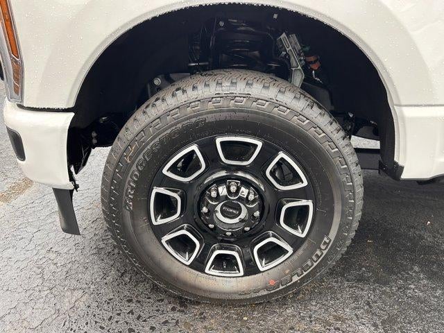 2026 Ford Super Duty F-250 SRW Platinum 4WD Crew Cab 6.75' Box