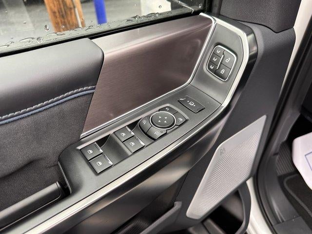 2026 Ford Super Duty F-250 SRW Platinum 4WD Crew Cab 6.75' Box