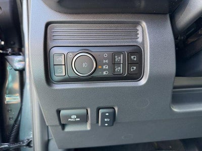 2027 Ford Super Duty F-250 SRW LARIAT 4WD Crew Cab 6.75' Box