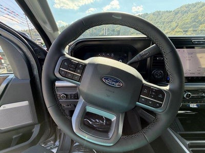 2027 Ford Super Duty F-250 SRW LARIAT 4WD Crew Cab 6.75' Box