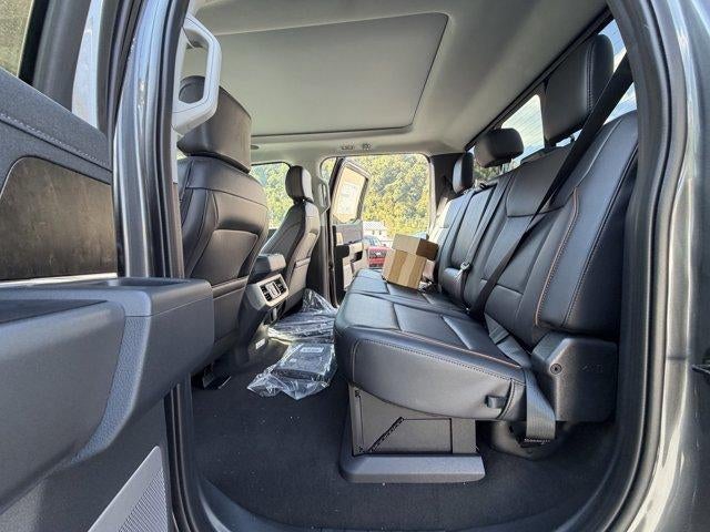 2027 Ford Super Duty F-250 SRW LARIAT 4WD Crew Cab 6.75' Box
