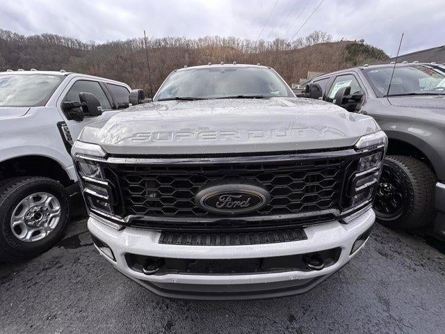 2025 Ford Super Duty F-250 SRW XL 4WD Crew Cab 6.75' Box