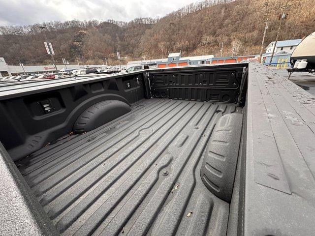 2025 Ford Super Duty F-250 SRW XL 4WD Crew Cab 6.75' Box